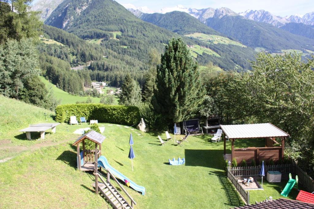 Lechnerhof Bed & Breakfast Lutago Exterior photo
